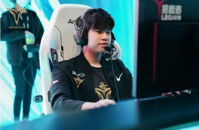 一家俱乐部 一家俱乐部