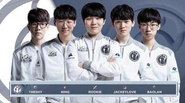 球员缺阵影 球员缺阵影