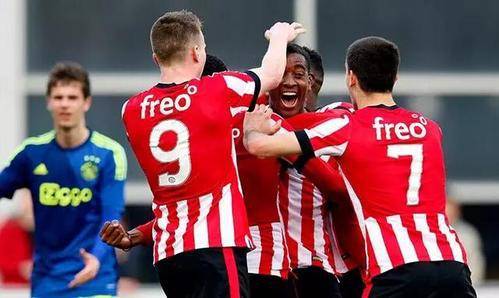 球衣的蒂尔 球衣的蒂尔