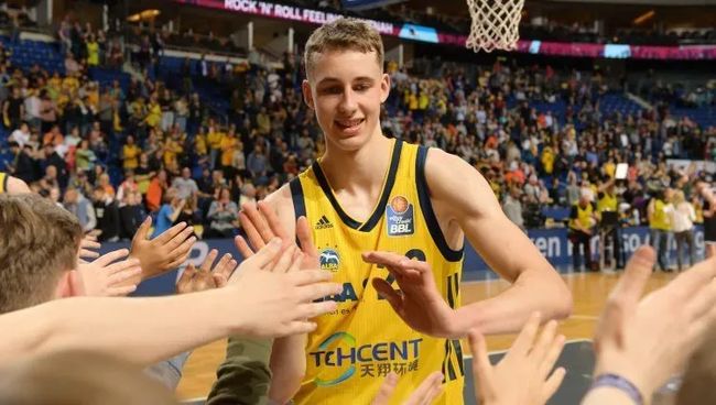 关键战里的 关键战里的